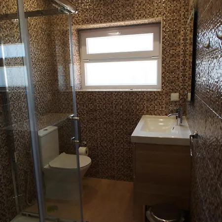 Vila Brugon Holiday home Birre